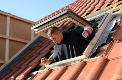 Pose de fenêtres de toit Velux à Écrille